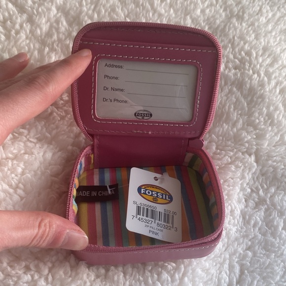 Fossil Genuine Leather Zip Pill Case - Picture 3 of 3